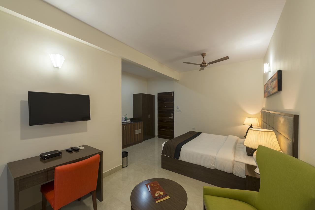Daffodil Delight - Manyata Tech Park Hotel Bangalore Buitenkant foto
