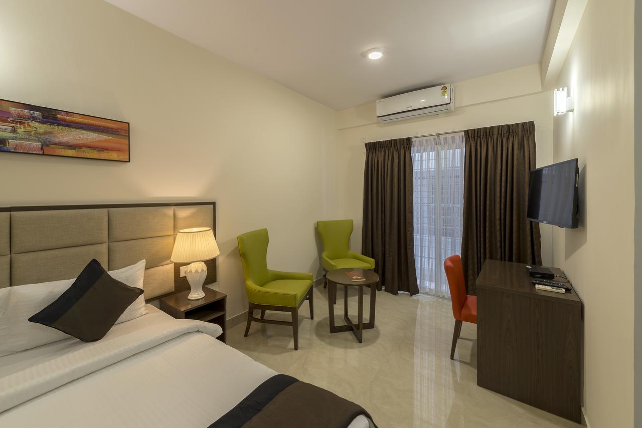 Daffodil Delight - Manyata Tech Park Hotel Bangalore Buitenkant foto
