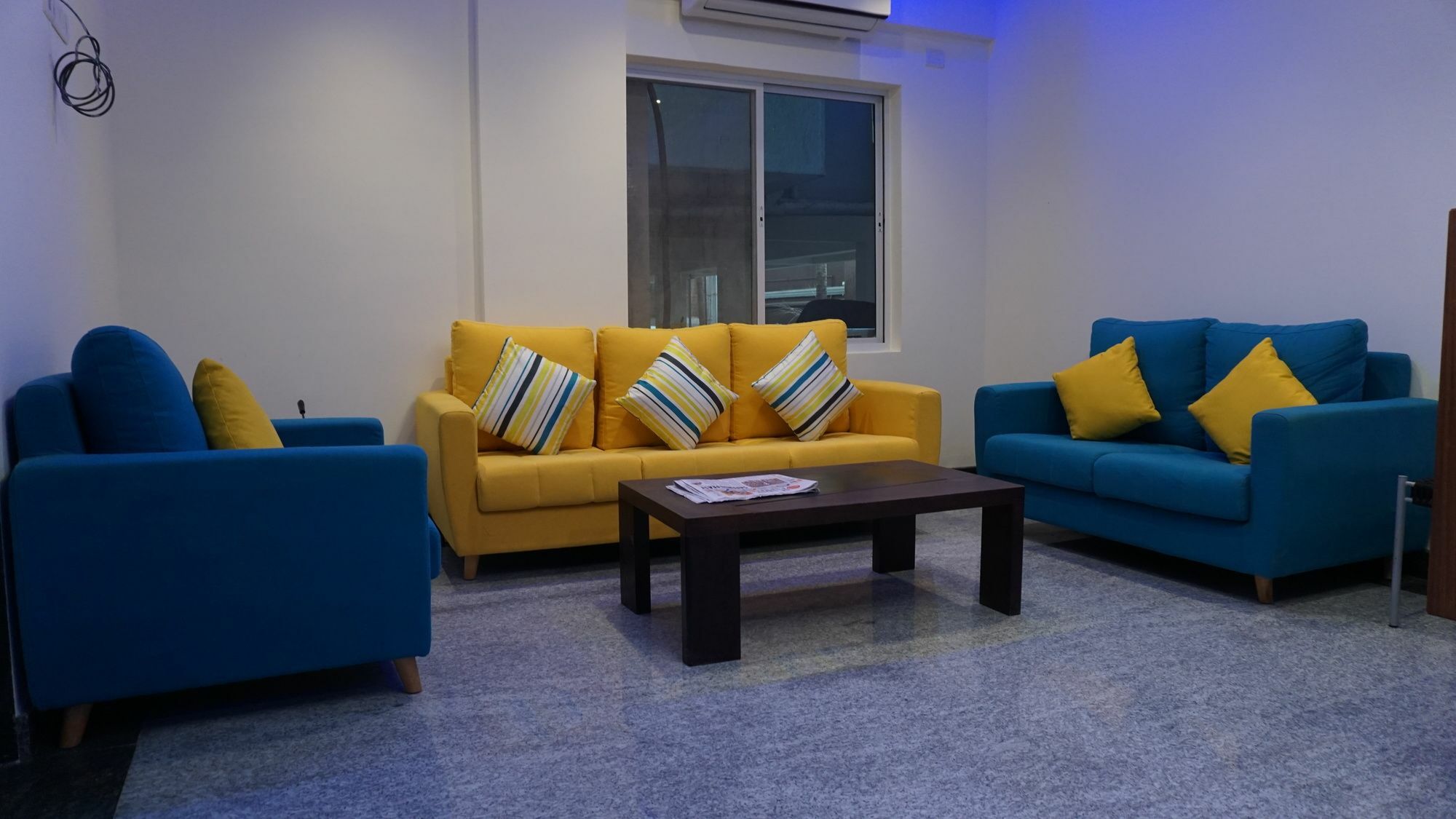 Daffodil Delight - Manyata Tech Park Hotel Bangalore Buitenkant foto