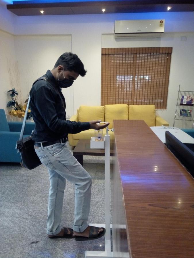 Daffodil Delight - Manyata Tech Park Hotel Bangalore Buitenkant foto